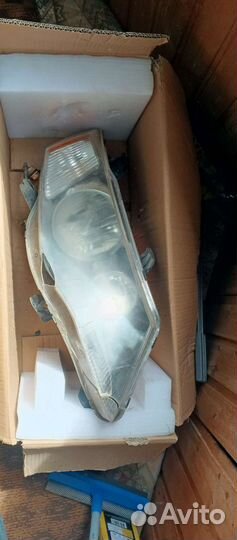 Фары на Мitsubishi Outlander