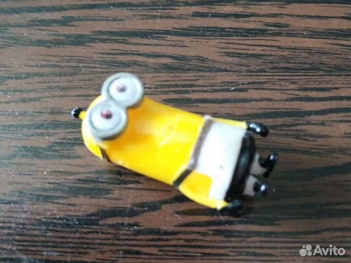 Миньоны, Киндер сюрприз