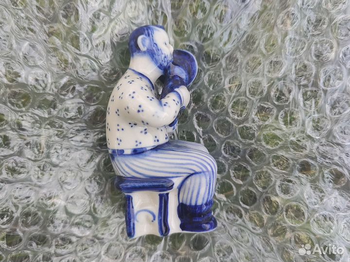 Статуэтка гжель коллекционная
