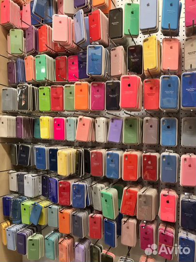 Оригинальные чехлы на iPhone