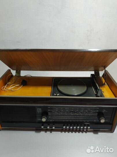 Радиола Урал 111