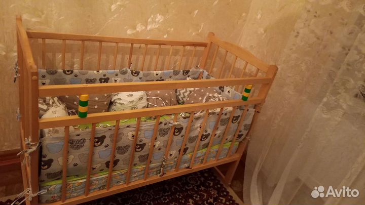 Детская кроватка