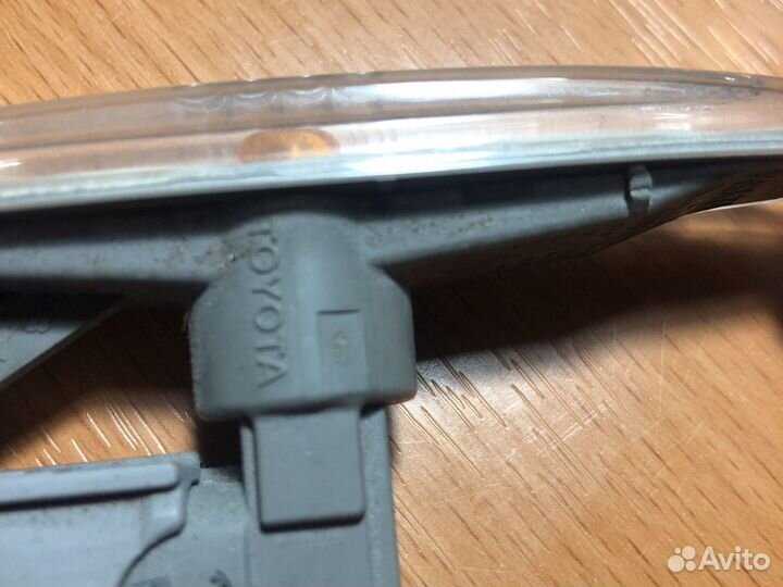 Указатель поворота Lexus toyota