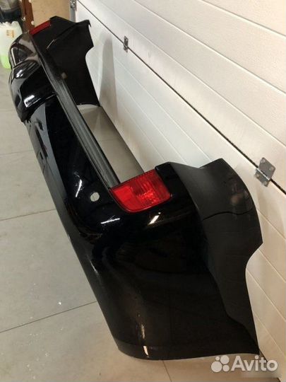 Бампер задний Toyota Land Cruiser 200