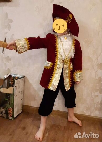 Новогодние костюмы гном, пират, обезьяна, снеговик