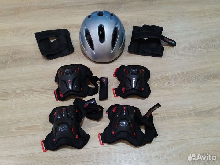Шлем + наколенники + защита рук