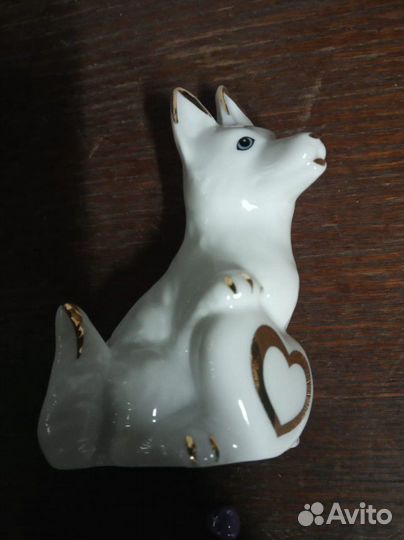 Статуэтка фарфор
