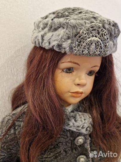 Кукла фарфоровая коллекционная большая