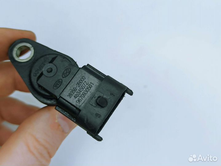 Датчик положения распредвал Hyundai-KIA 393502B000