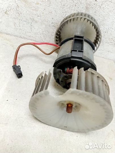 Моторчик печки Мерседес