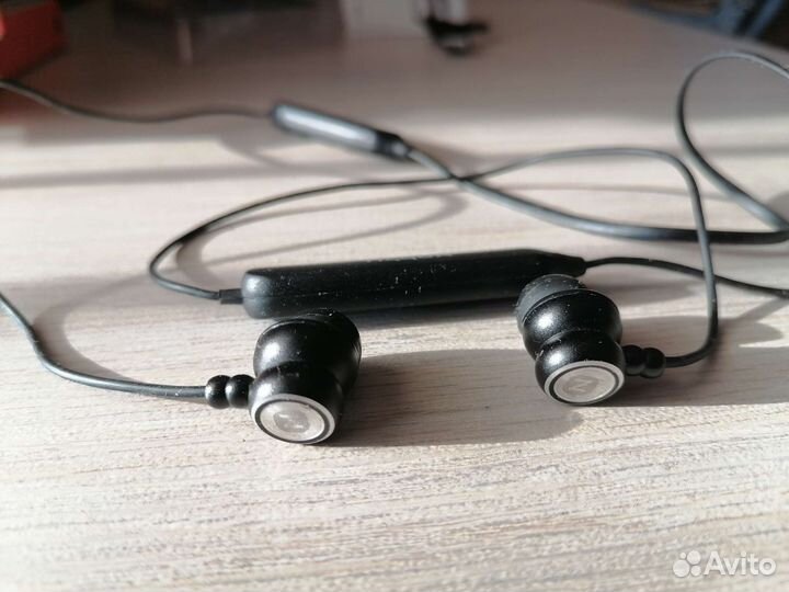 Беспроводная гарнитура