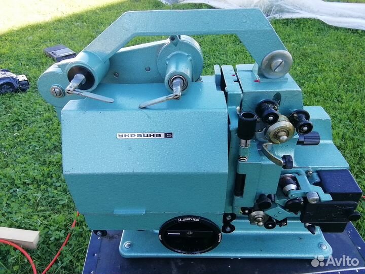 Кинопроектор Украина 5