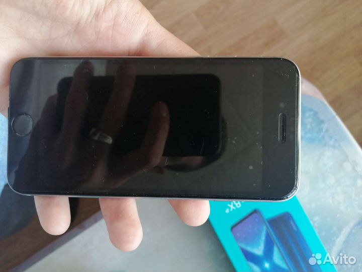 Телефон iPhone 6