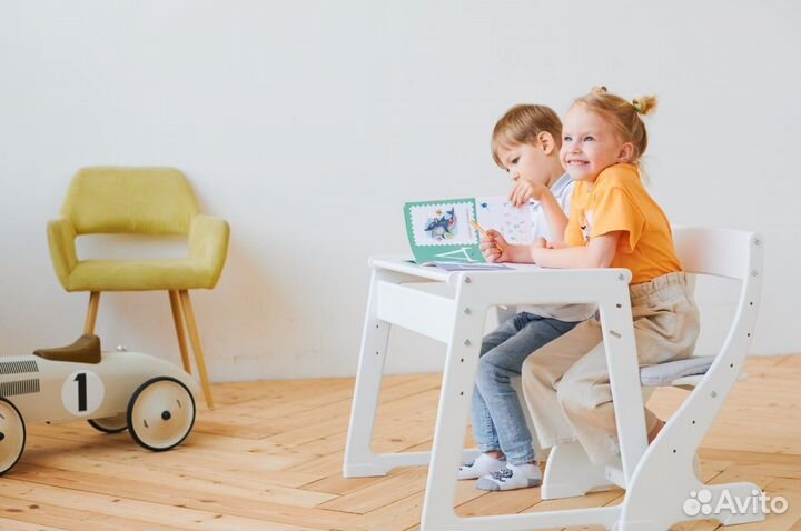 Растущий стол + стул комплект детский