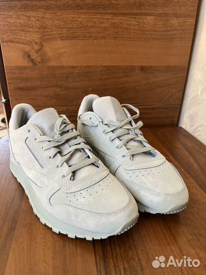 Кроссовки Reebok classic 37 оригинал