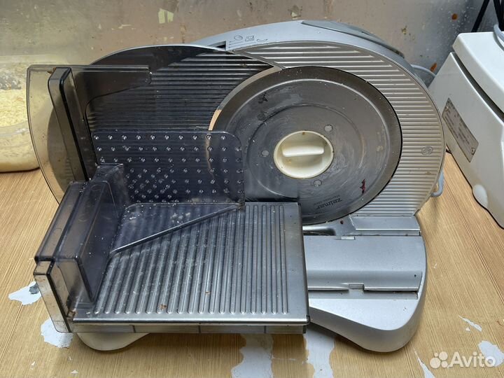 Ломтерезка слайсер электрический