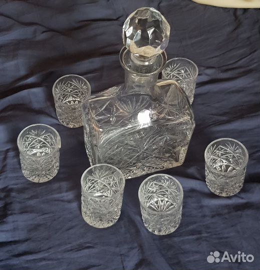 Набор из хрустального графина и 6 стопок