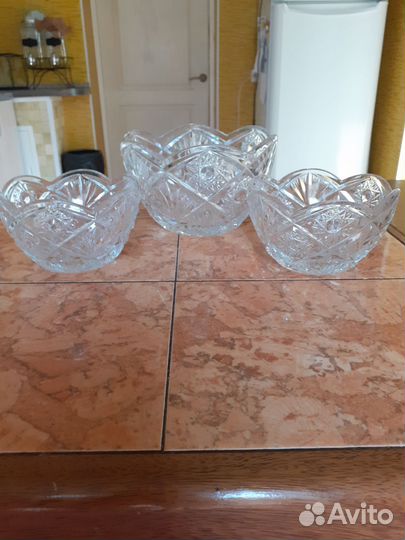 Хрустальная ваза