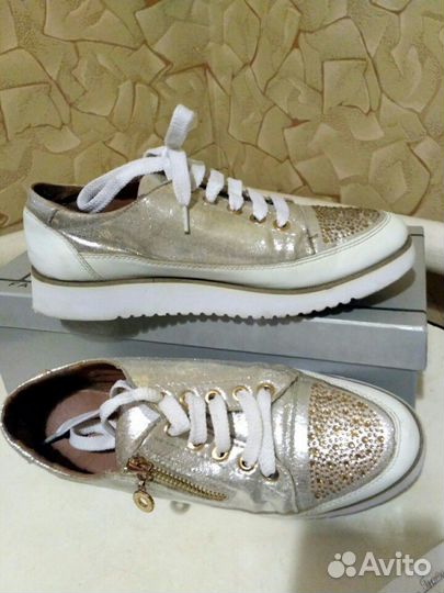 Кроссовки reebok