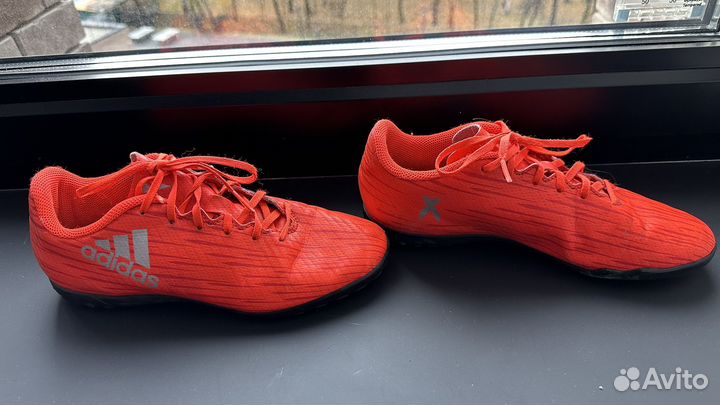 Бутсы адидас футбольные сороконожки 37,5/38 размер