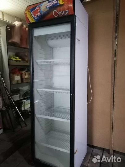 Холодильная витрина бу