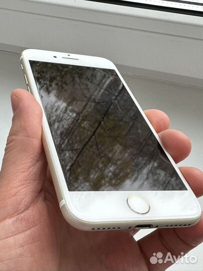 iPhone 7, 32 ГБ