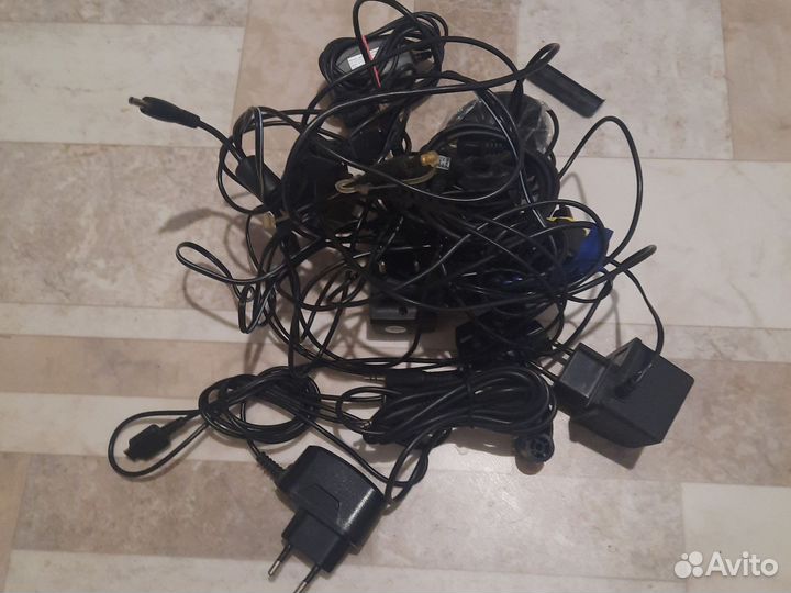 Зарядки провода и адаптеры