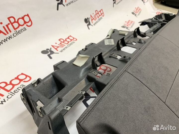 Торпедо панель приборов Range Rover Evoque в коже