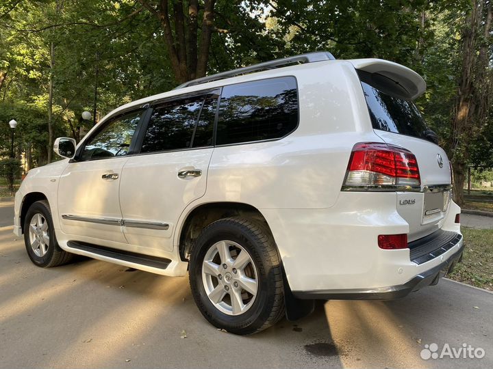 Lexus LX, 2009