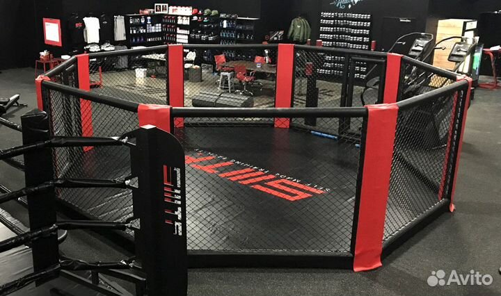 Восьмиугольный ринг Октагон, диаметр 6 метров