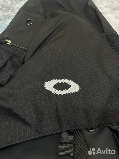 Сумка рюкзак Oakley Sling черная