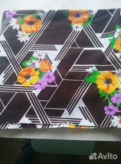 Отрез ткани кримплен