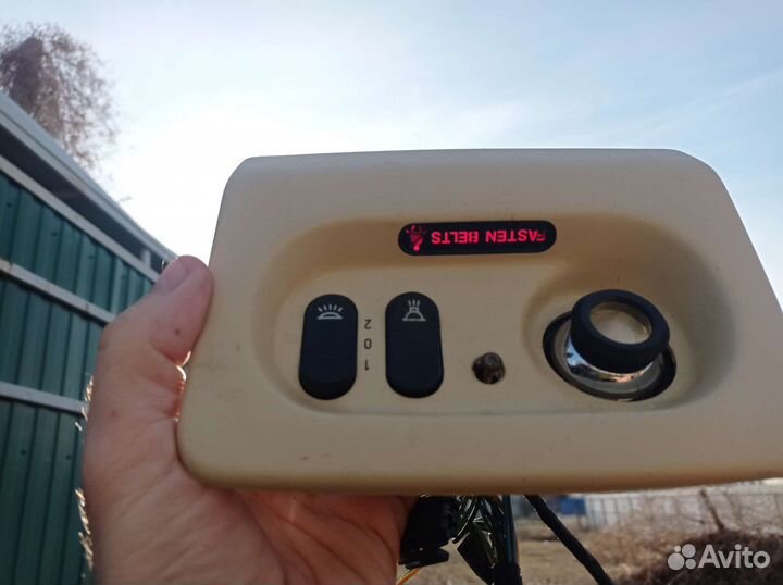 Плафон салона Сааб 9000