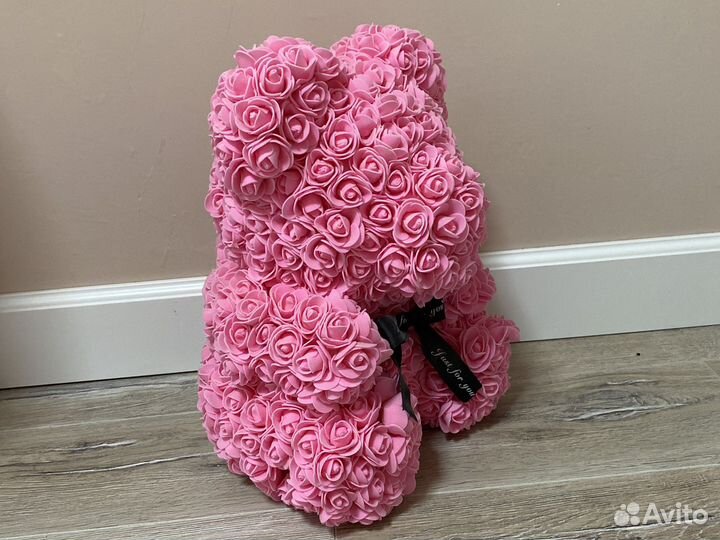 Продаю 1 объёмного медведя из роз