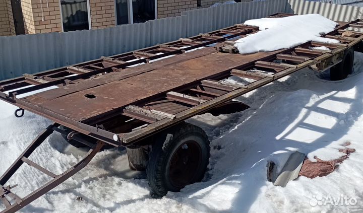 Прицеп-платформа