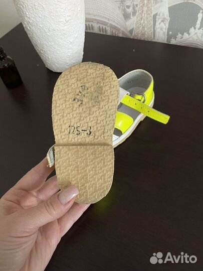 Сандали для девочки