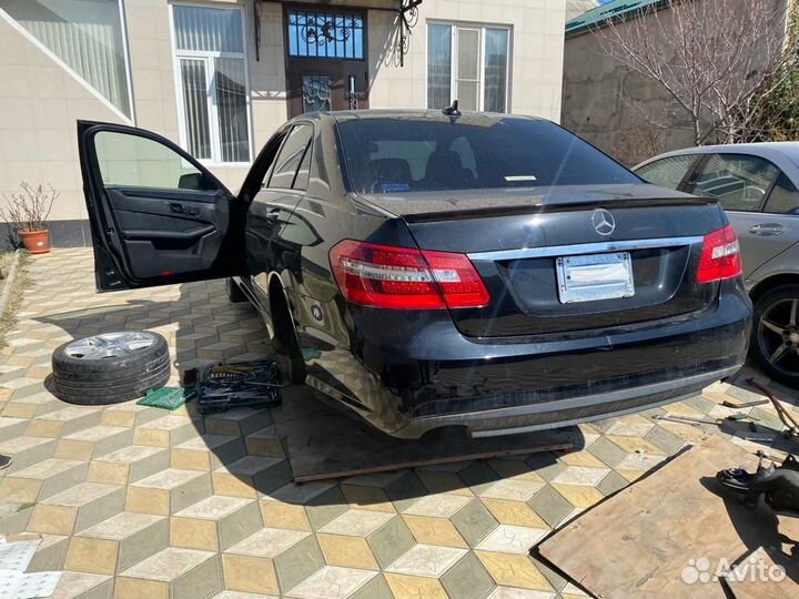 Задние тормозные суппорта на Mercedes W212