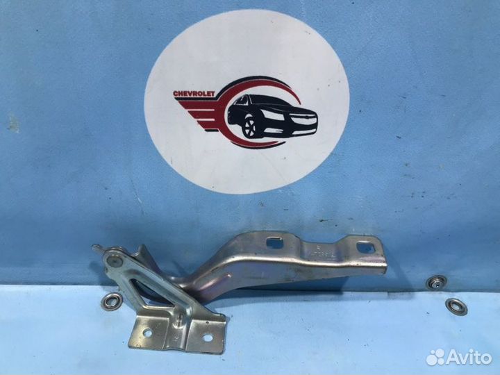 Петля капота передняя правая Chevrolet Cobalt T250