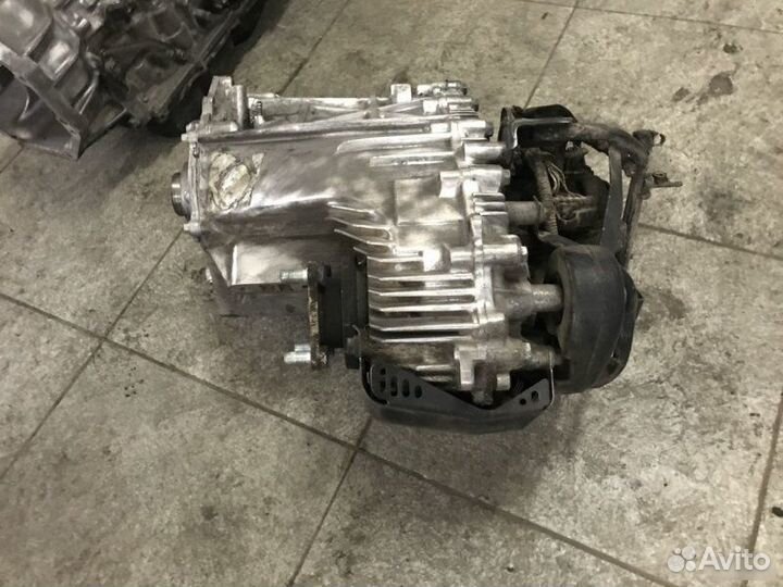 Раздатка Toyota Land Cruiser 200