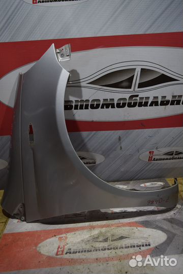 Крыло перед право c Toyota Vitz SCP10 1SZ-FE