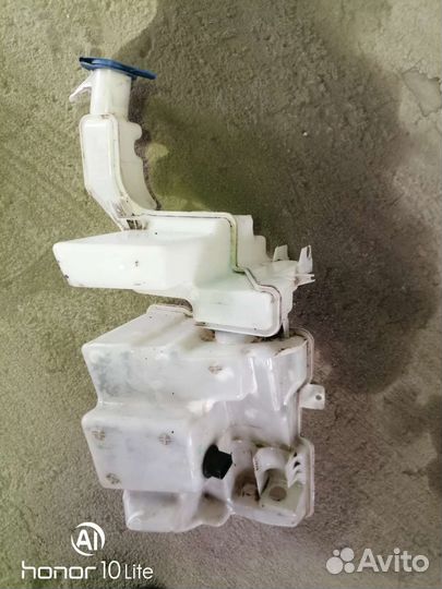 Бачек омывателя volkswagen б6