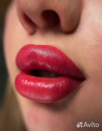 Модель на перманентный макияж