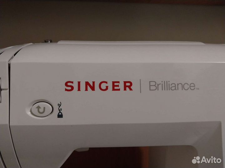 Швейная машина Singer
