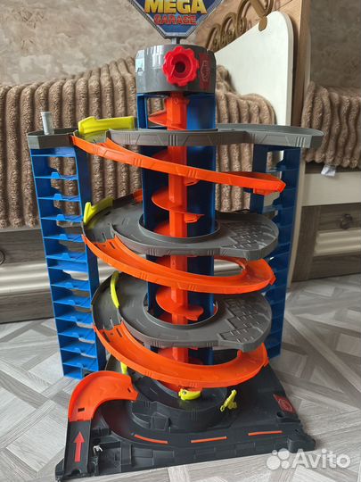 Hot wheels трек