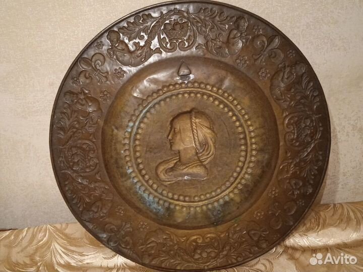 Декоративные настенные тарелки латунь, медь