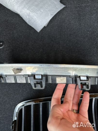 Решетка радиатора (ноздри) BMW f30 оригинал