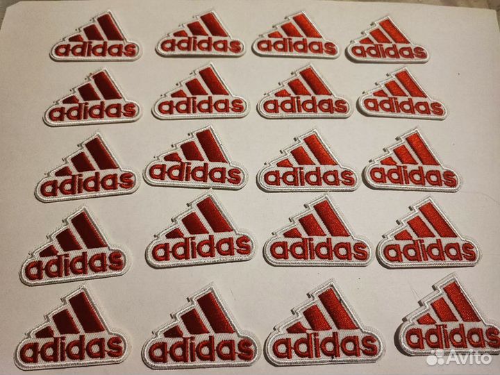 Нашивки разных брендов, репсовые ленты