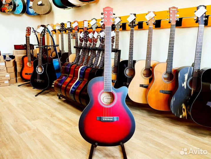 Полноразмерная гитара (40 дюймов)