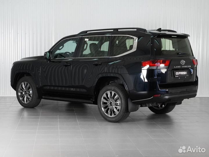 Toyota Land Cruiser 3.3 AT, 2023, 10 км