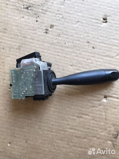 Подрулевой переключатель дворников Тойота RAV4(669